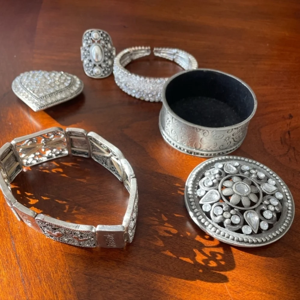 Jewelry Bundle - Picture 5 of 13